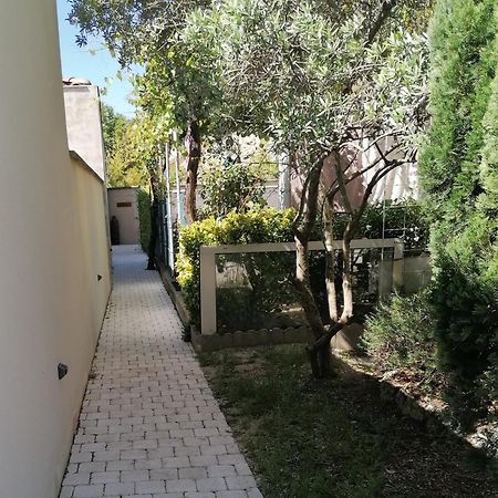 A L'Ombre De L'Olivier Apartment L'Isle-sur-la-Sorgue Exterior photo